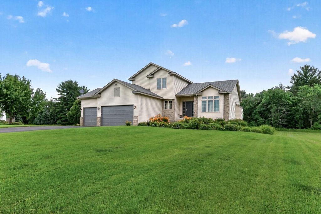 20365 Eidelweiss Street NW, Oak Grove, MN 55011 — exterior