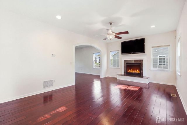 424 Delmore Avenue, South Plainfield, NJ 07080