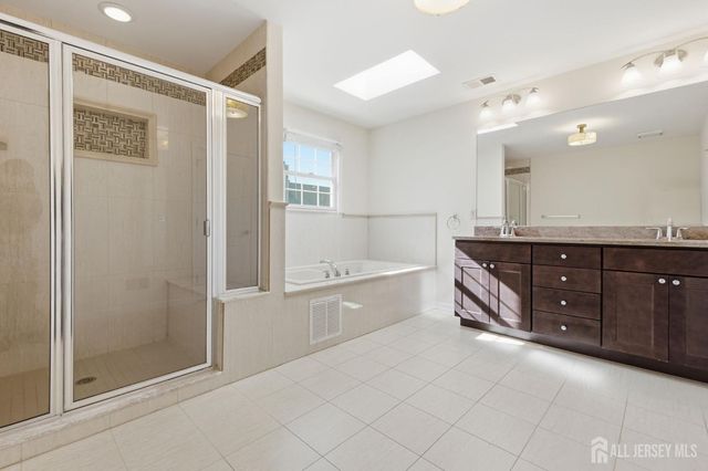 424 Delmore Avenue, South Plainfield, NJ 07080