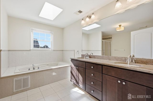 424 Delmore Avenue, South Plainfield, NJ 07080