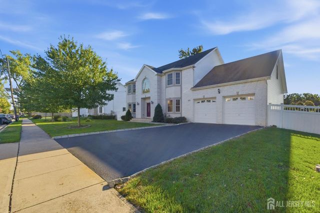 424 Delmore Avenue, South Plainfield, NJ 07080