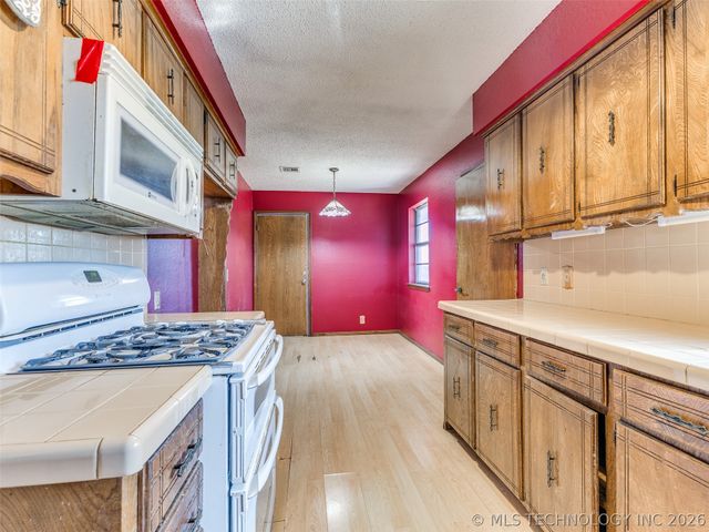 205 Lester Lane, Cleveland, OK 74020