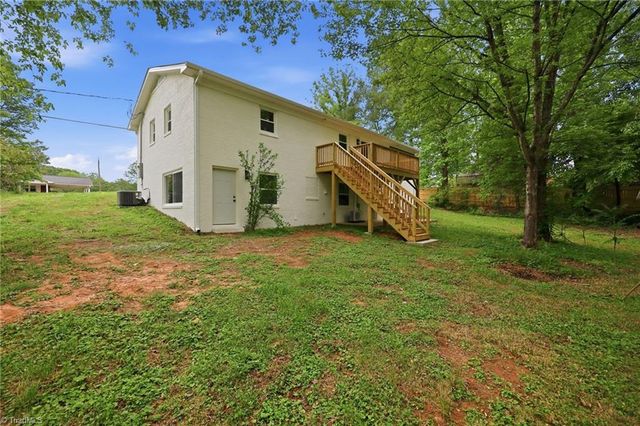 601 Gillespie Street, Dobson, NC 27017