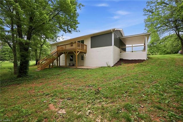 601 Gillespie Street, Dobson, NC 27017