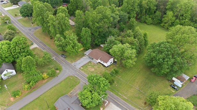 601 Gillespie Street, Dobson, NC 27017