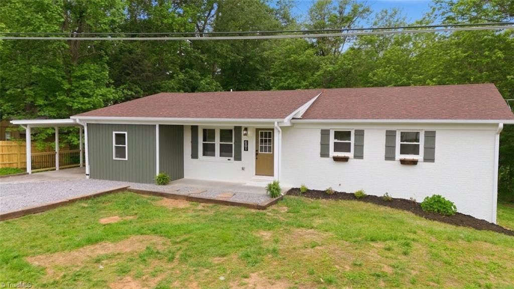 601 Gillespie Street, Dobson, NC 27017