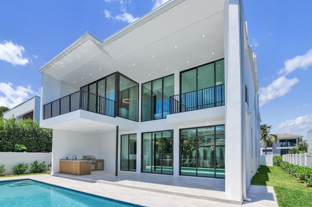 344 NE 2nd Street, Boca Raton, FL 33432