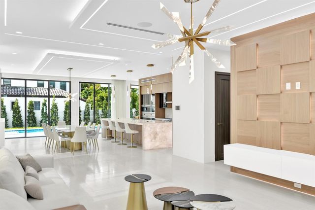 344 NE 2nd Street, Boca Raton, FL 33432