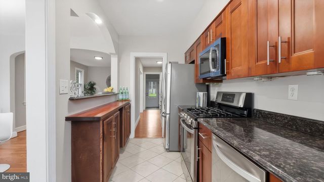 2708 MINNESOTA AVE SE, Washington, DC 20019