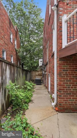 2708 MINNESOTA AVE SE, Washington, DC 20019