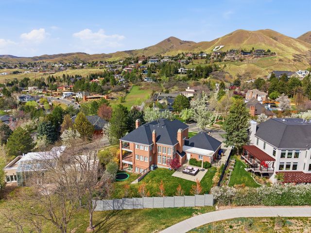 1714 E FORT DOUGLAS CIR, Salt Lake City, UT 84103