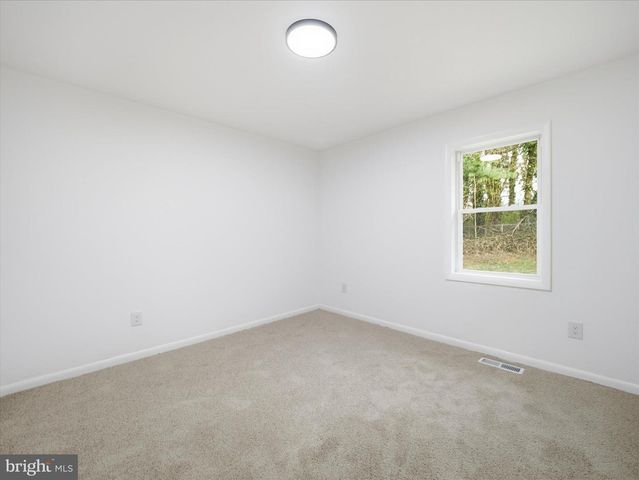 17821 GREENTREE LN, Hagerstown, MD 21740