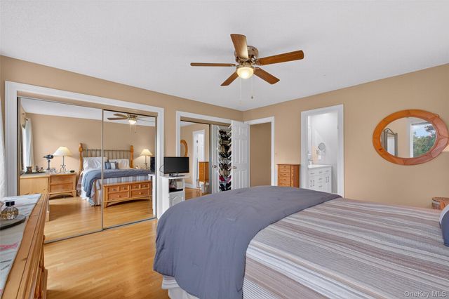 803 Woodsbrook Drive, Mahopac, NY 10541