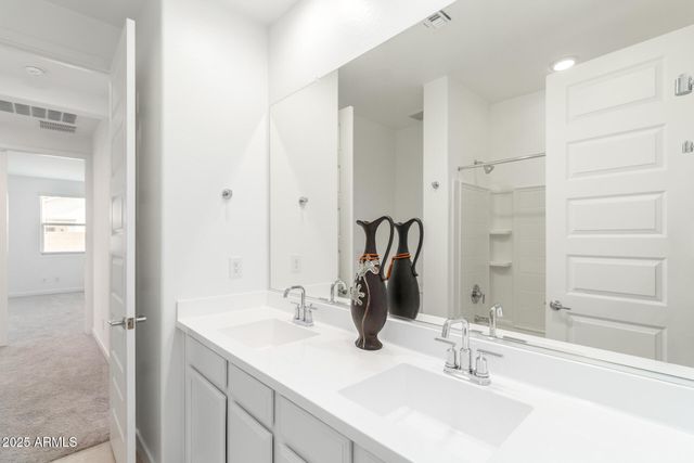 2224 W MINTON Street, Phoenix, AZ 85041