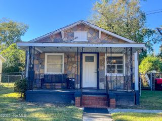 305 Montgomery Avenue, Wilmington, NC 28405