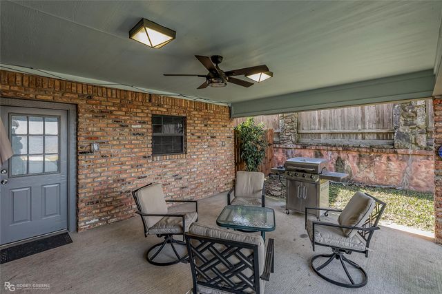 5607 S Lakeshore Drive, Shreveport, LA 71119