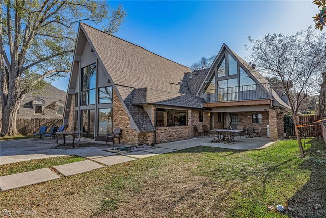 5607 S Lakeshore Drive, Shreveport, LA 71119