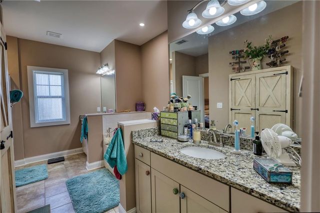 211 Tan Yard Road, Social Circle, GA 30025