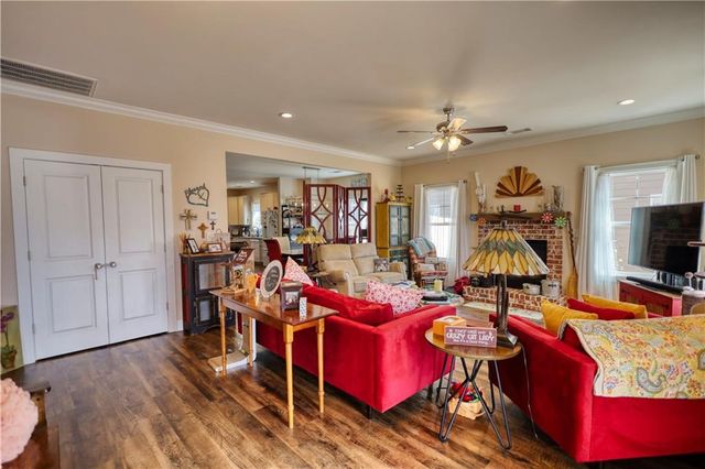 211 Tan Yard Road, Social Circle, GA 30025