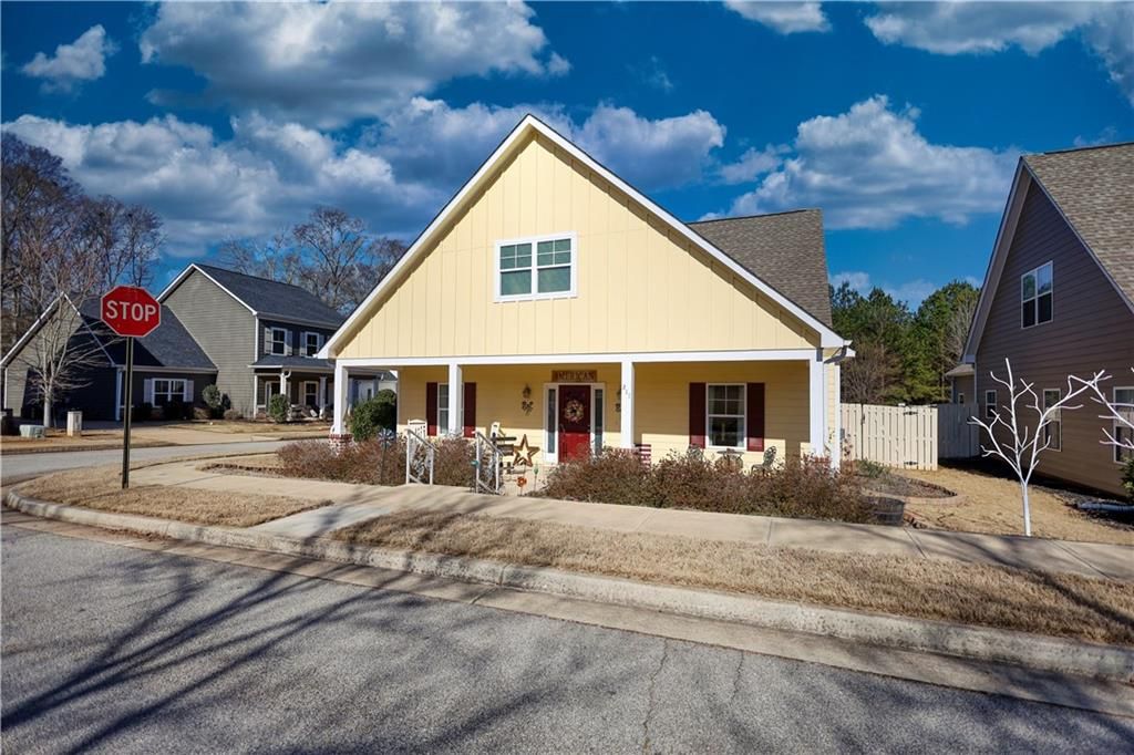 211 Tan Yard Road, Social Circle, GA 30025