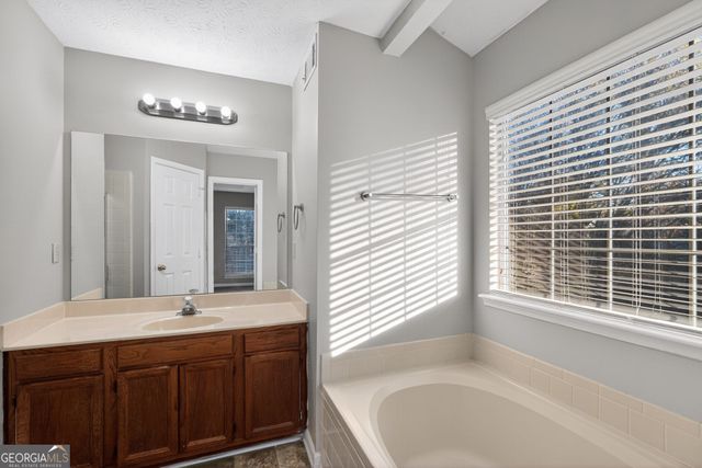 238 Heathrow Drive, Riverdale, GA 30274