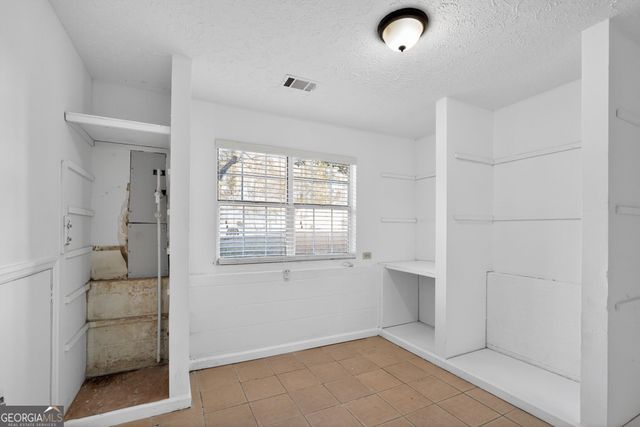 238 Heathrow Drive, Riverdale, GA 30274