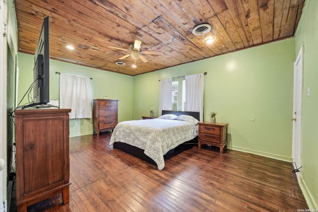701 RIGSBY AVE, San Antonio, TX 78210