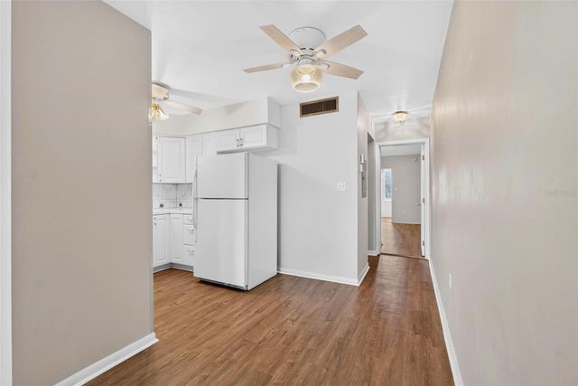 138 36TH AVENUE N 208 W, St Petersburg, FL 33704