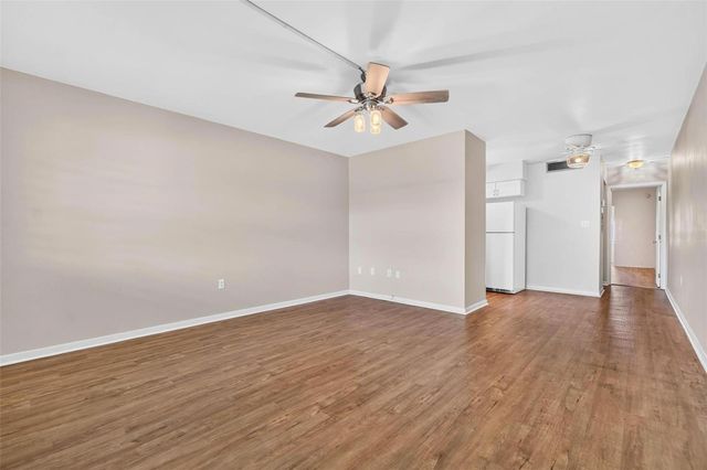138 36TH AVENUE N 208 W, St Petersburg, FL 33704