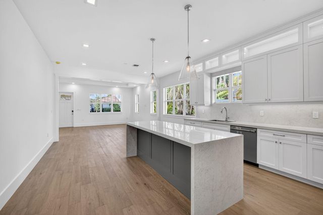 1017 Ardmore Road, West Palm Beach, FL 33401