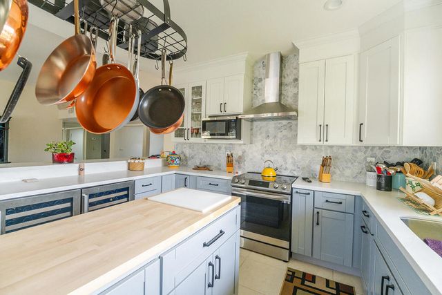 38821 Kilimanjaro Drive, Palm Desert, CA 92211