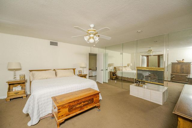 38821 Kilimanjaro Drive, Palm Desert, CA 92211