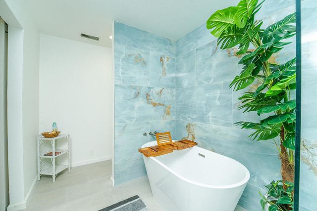 38821 Kilimanjaro Drive, Palm Desert, CA 92211