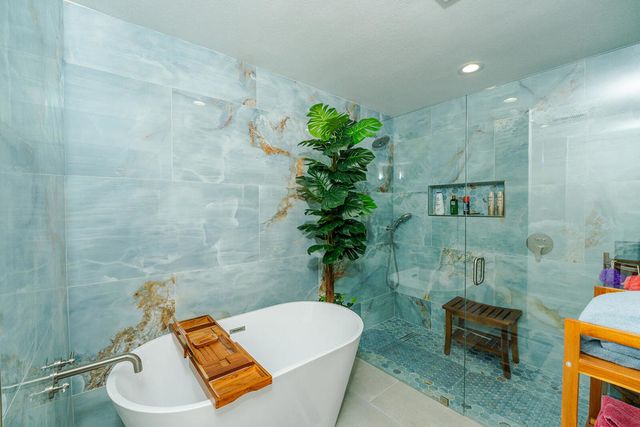 38821 Kilimanjaro Drive, Palm Desert, CA 92211