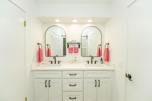 38821 Kilimanjaro Drive, Palm Desert, CA 92211