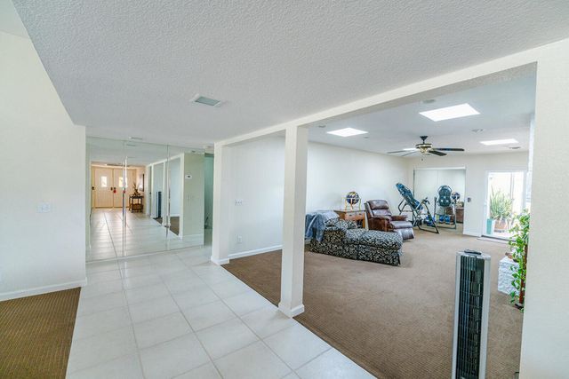 38821 Kilimanjaro Drive, Palm Desert, CA 92211