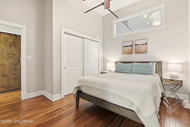 532 S 4th St UNIT 301, Louisville, KY 40202