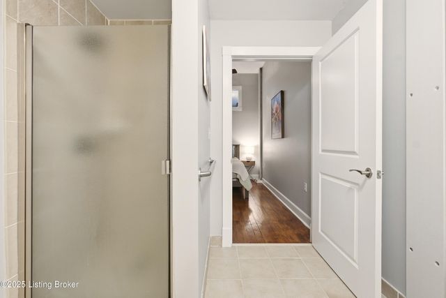 532 S 4th St UNIT 301, Louisville, KY 40202