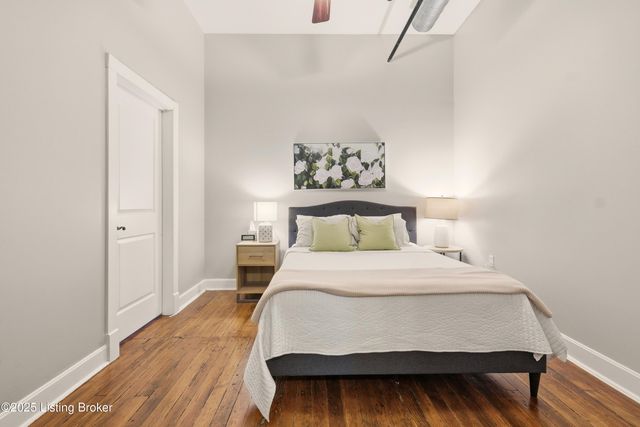 532 S 4th St UNIT 301, Louisville, KY 40202