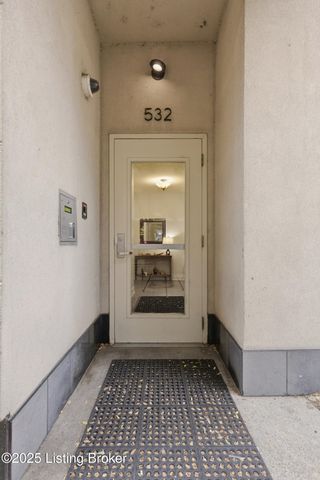 532 S 4th St UNIT 301, Louisville, KY 40202