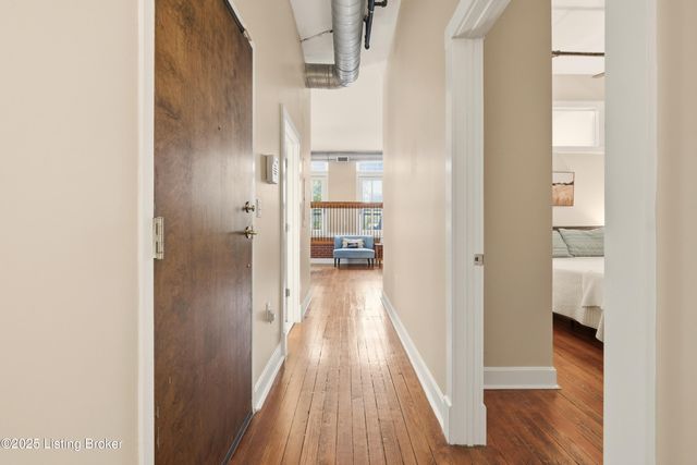 532 S 4th St UNIT 301, Louisville, KY 40202