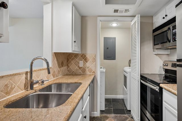 3815 Holland Avenue 1, Dallas, TX 75219