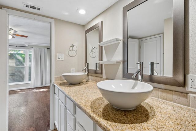 3815 Holland Avenue 1, Dallas, TX 75219