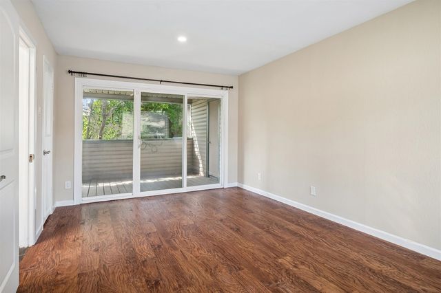 3815 Holland Avenue 1, Dallas, TX 75219