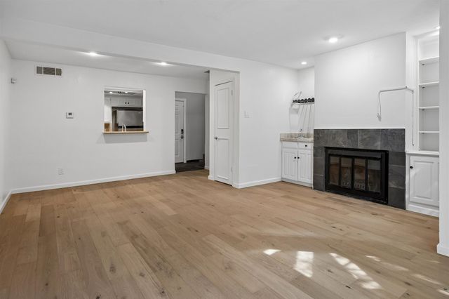 3815 Holland Avenue 1, Dallas, TX 75219