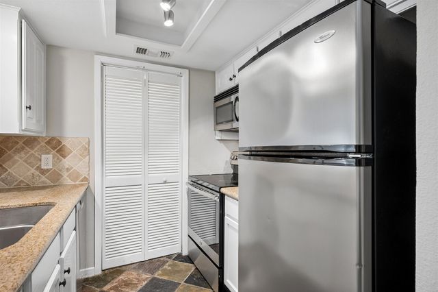 3815 Holland Avenue 1, Dallas, TX 75219