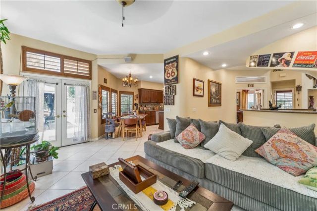 24515 Ebelden, Newhall, CA 91321