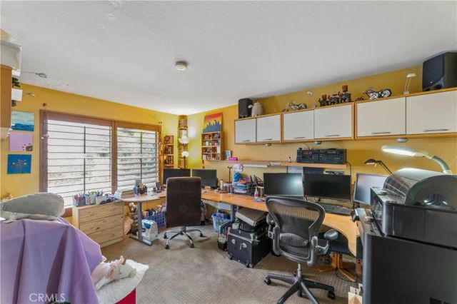 24515 Ebelden, Newhall, CA 91321