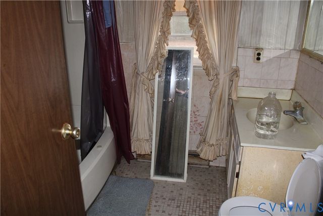 7303 Courthouse Rd, Providence Forge, VA 23140