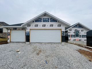 660 W Castor Loop, Nixa, MO 65714